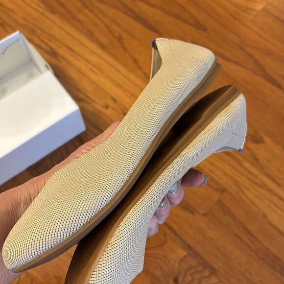 Dream Pairs Size 10 Nude memory foam flats. - Picture 3 of 13